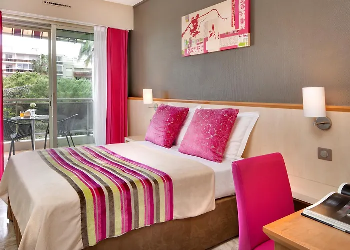 The Originals Boutique, Hôtel Les Strélitzias Juan-les-Pins
