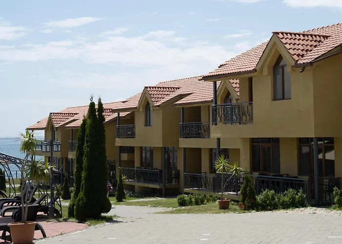 Best Western Bohemian Resort Sevan