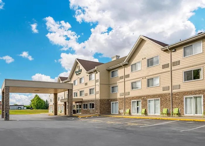 Quality Inn & Suites Bathurst