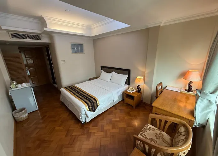 Grand Laurel Hotel Yangon