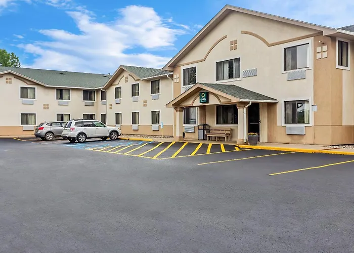 Quality Inn & Suites Howe - Sturgis