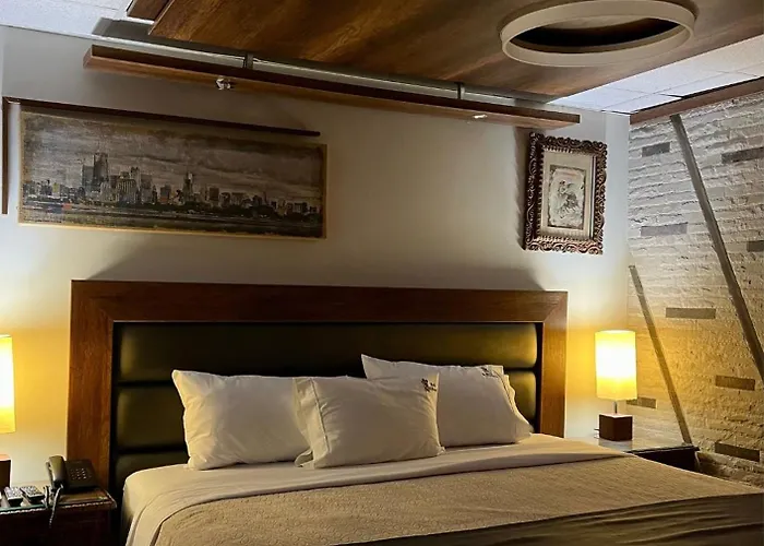 Hotel El Marques Lima