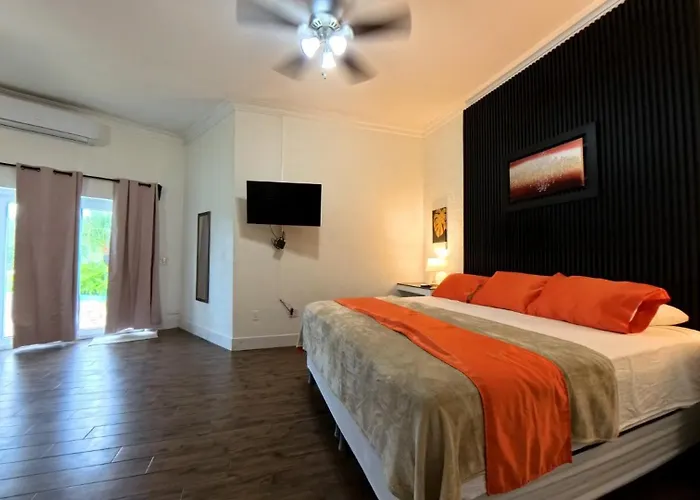 West End Dive Resort
