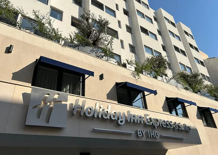 Holiday Inn Express&Suites Lisbon - Príncipe Real by IHG