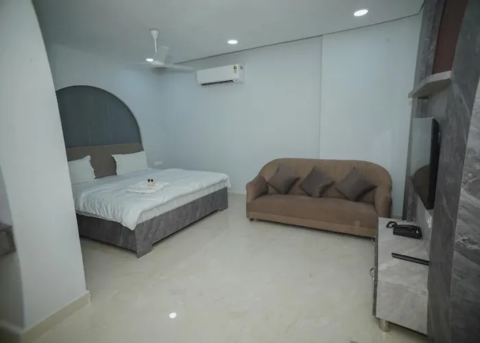 Hotel Lime Wood Ludhiana