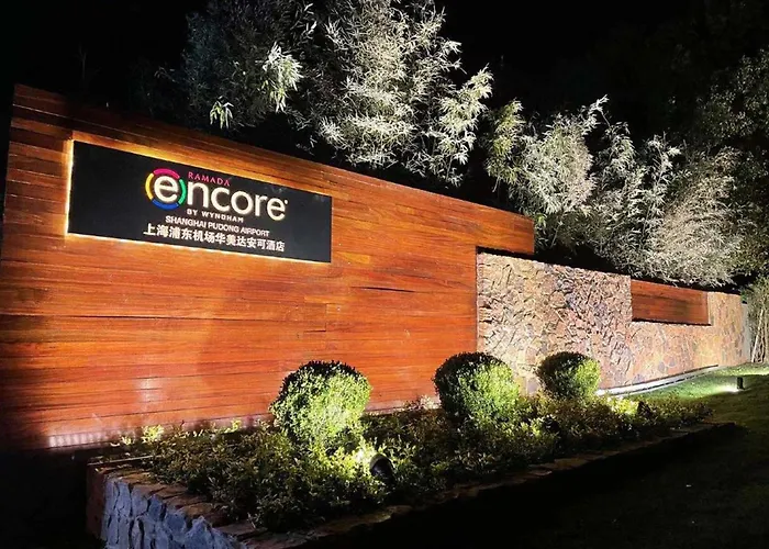 Ramadaencore By Wyndham Shanghai Pud Ong Airport -Provide Free 24Hour Shuttle Bus Service For Airport Pick-Up And Drop-Off At Pud Ong Airport