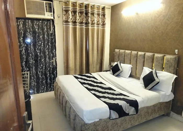 Hotel Green Snapper' Kamla Nagar New Delhi
