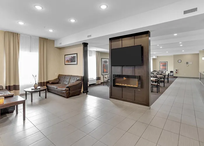 Duvernay Inn & Suites Fox Creek