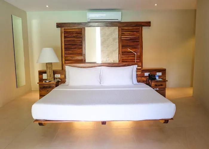 Bluewater Maribago Beach Resort Isla de Mactán