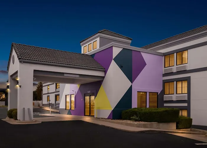 Spark By Hilton Wichita East