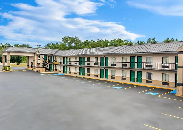 Super 8 By Wyndham Columbia Motel