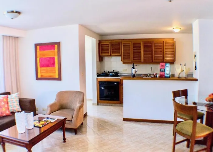 Portal Del Rodeo Apartahotel - Arkadia Mall Medellín