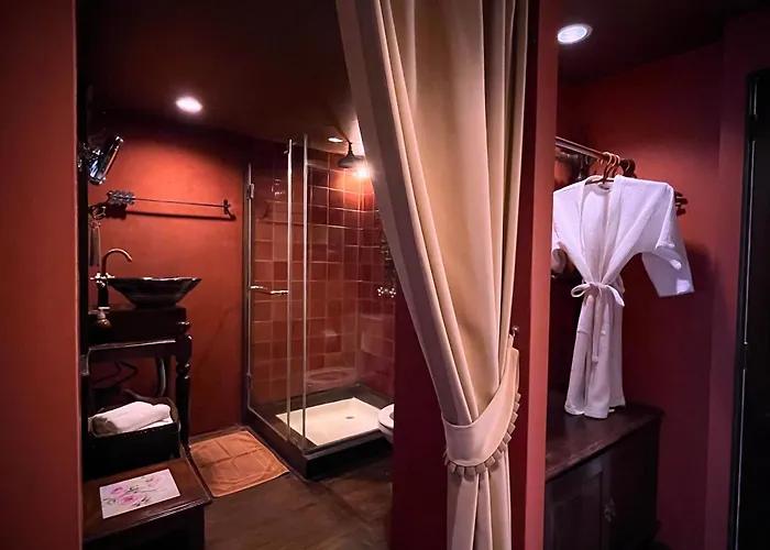 Old Capital Bike Inn - Sha Certified Bangkok