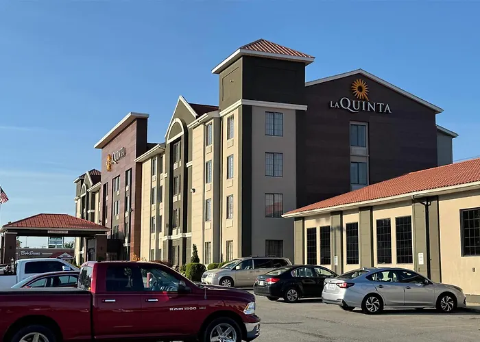 La Quinta Inn & Suites - New River Gorge National Park Summersville