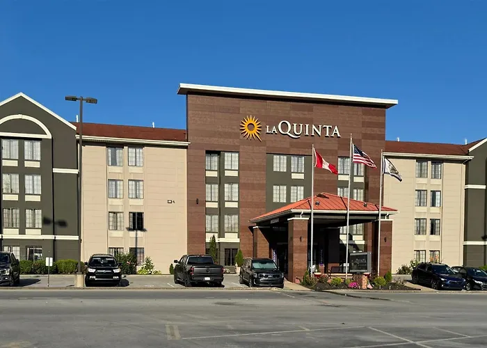 La Quinta Inn & Suites - New River Gorge National Park Summersville