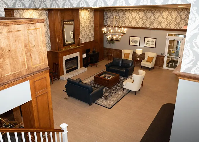 D. Hotel Suites & Spa Holyoke