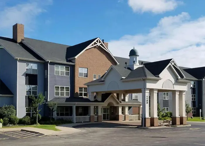 Holiday Inn Express & Suites Zion By Ihg - Great Lakes-Free Breakfast And Naval Base Shuttle