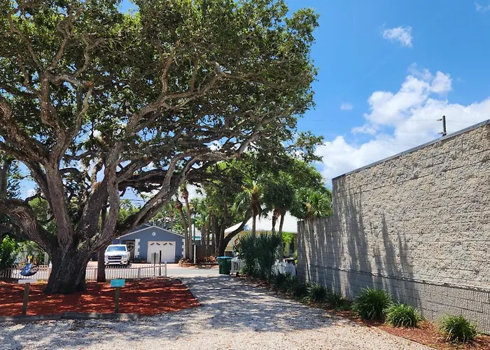 Inn On The Avenue New Smyrna Beach