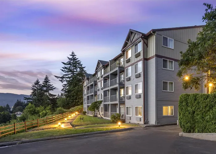 Best Western Plus Columbia River Inn Cascade Locks