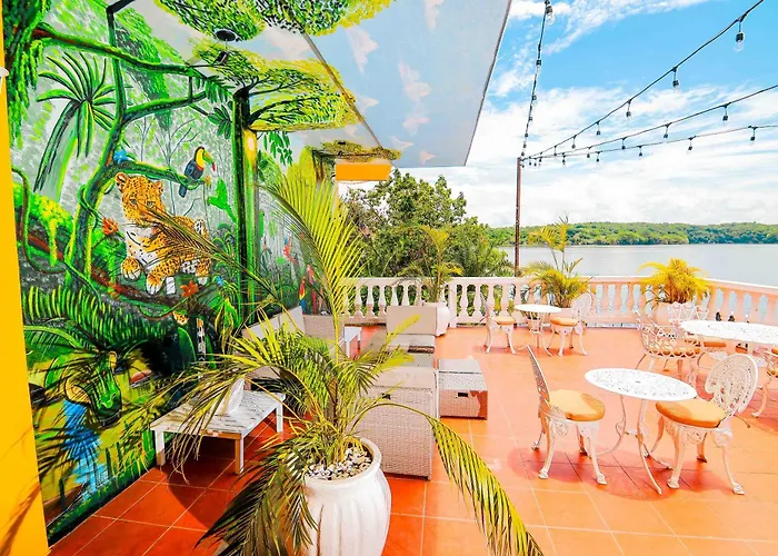 Hotel Villa Del Lago Flores