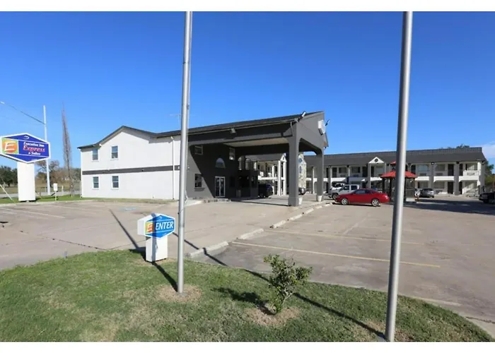 Hotel O Executive Inn & Suites Cuero Hwy 87
