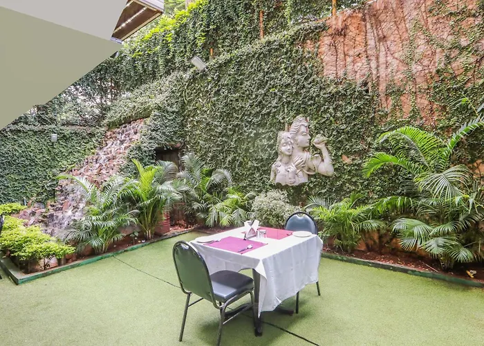 Treebo Komfort Suites, 3 Km From Mysore Palace