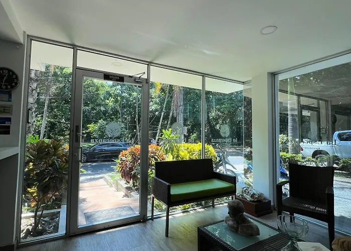 Hotel La Esperanza Ciudad Jardín Cali