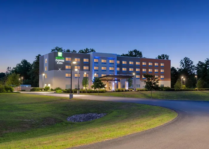 Holiday Inn Express Queensbury-Lake George Area By Ihg