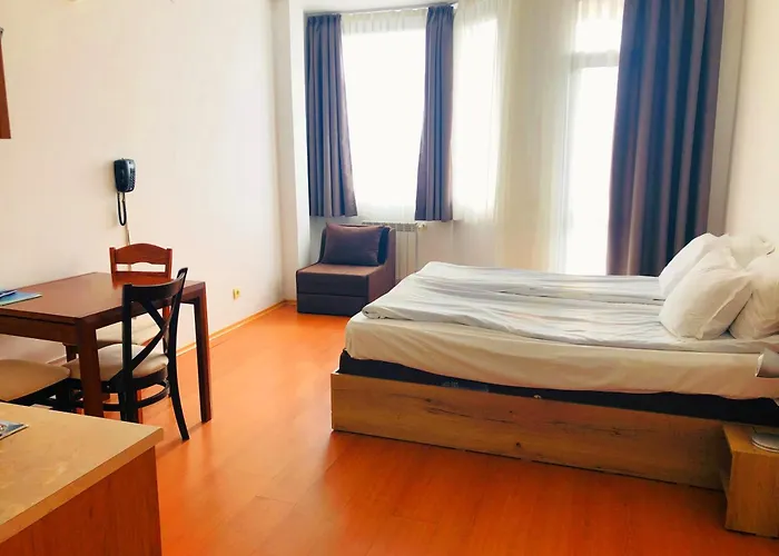 Flora Hotel - Apartments Borovets