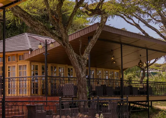 Ngorongoro Lion'S Paw Hotel