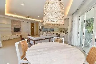 Hotel Aqua Boracay Balabag 