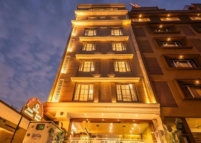 Hotel Lake Metro Udaipur