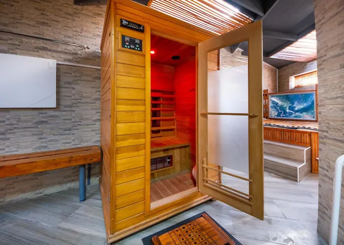Gaia Hydro-Spa And Guest House Cape Town