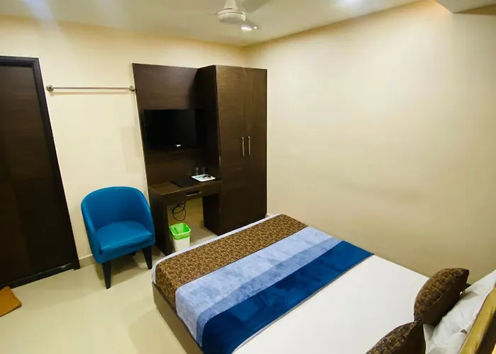 Greens Suite - Business Class Hotel - Opposite Ripon Building Chennai