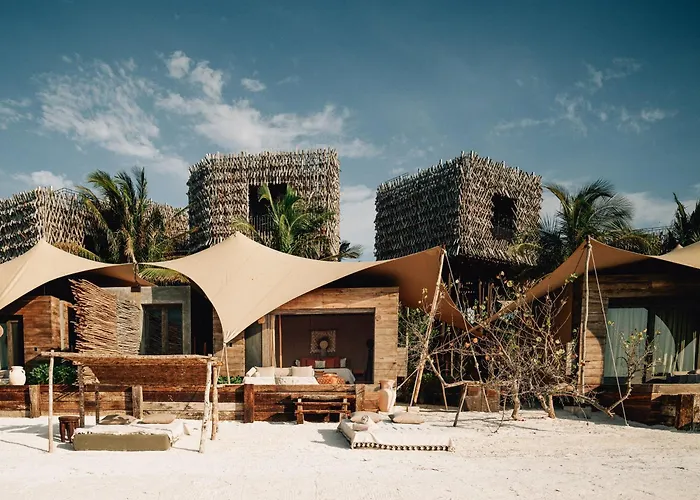 Nômade Temple Holbox Hotel