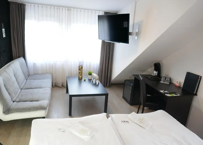 Hotel Bitzer Backnang Zentrum 24h Check In gratis Parkplätze