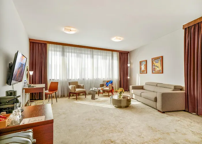 In Hotel Beograd