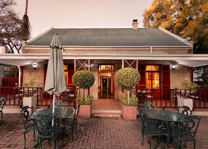 88 Baron Van Reede Guesthouse Oudtshoorn