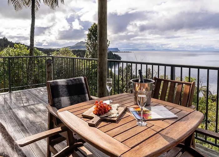 Oreti Collection - By Vacations In Paradise Turangi