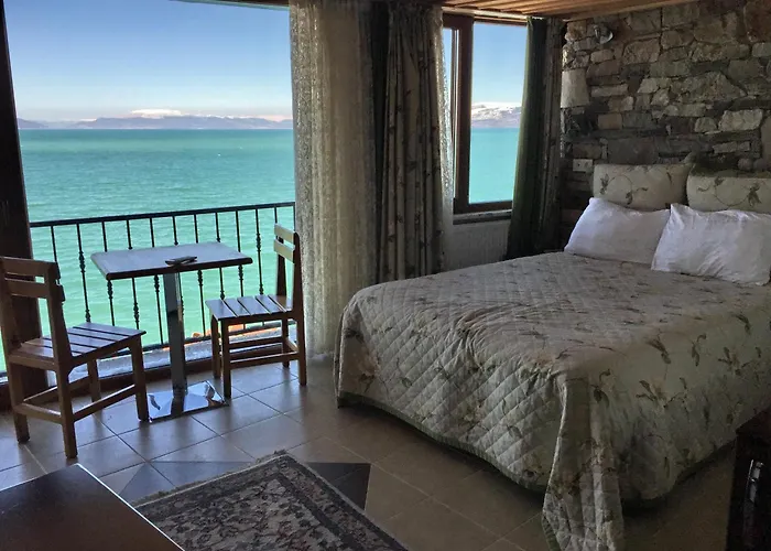 Fulya Pension Eğirdir