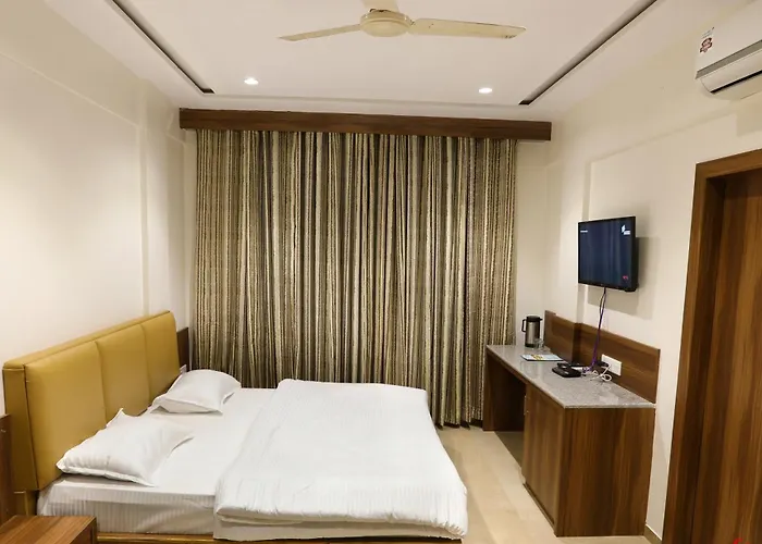 Nav Ratan Palace Pushkar