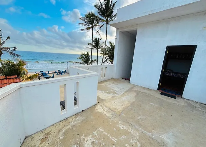 Tamaro Beach Resort Hikkaduwa