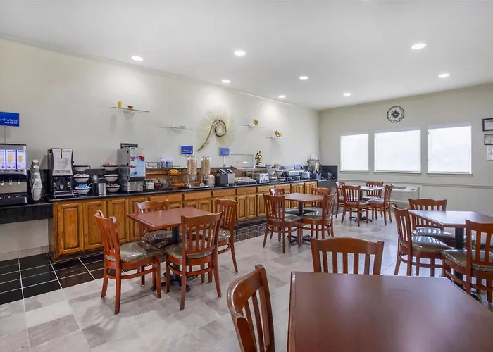 Best Western Limestone Inn And Suites Mexia
