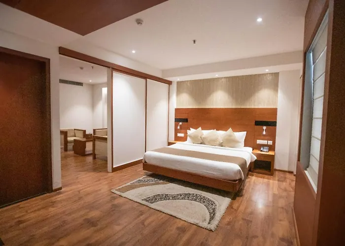 Hotel Niya Regency Thrissur