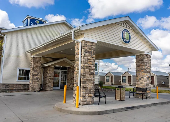 Cobblestone Inn & Suites - Big Lake