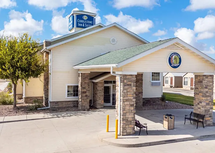 Cobblestone Inn & Suites - Big Lake