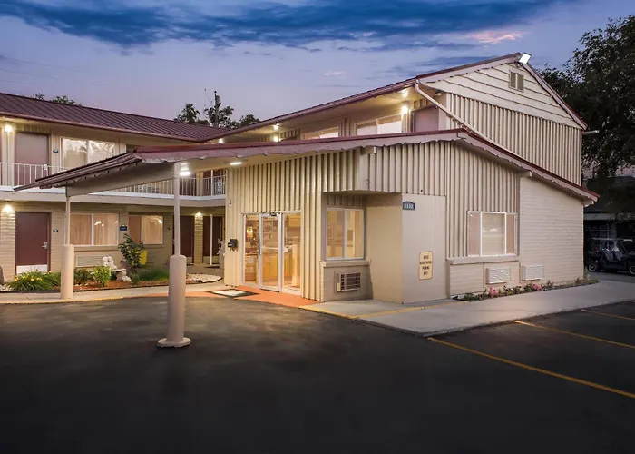 Days Inn By Wyndham Elko