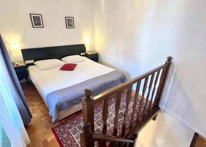 Hotel Drachenhaus Brașov