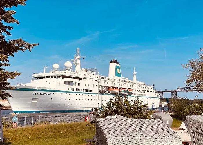 Kanal-Haus Das Gästehaus direkt am Nord-Ostsee-Kanal Osterrönfeld