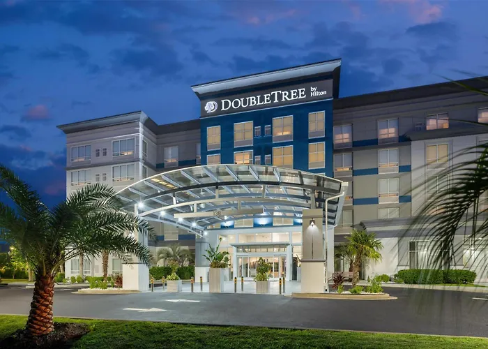 Doubletree By Hilton Brunswick Hotel